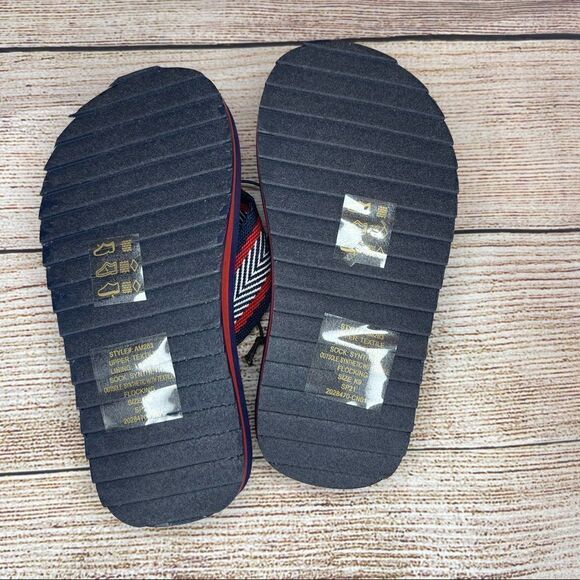 Kid’s Crewcuts Herringbone Flip-flops - Picture 5 of 5